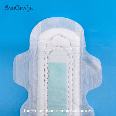SNUGRACE 날개 디자인 여성용 초느다란 면화 위생 냅킨 OEM ODM