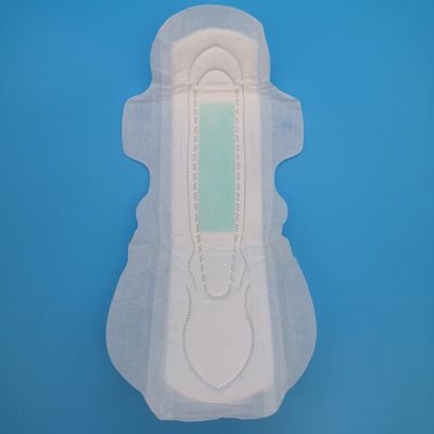 호흡 가능한 상단 시트 일회용 레이디 애니온 칩 위생 패드 민감한 피부와 낮